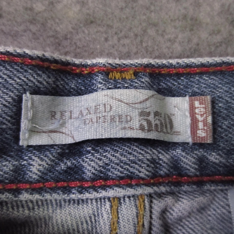 Levi's 550 Jeans Womens 16 Blue Relaxed Tapered Leg High Rise Denim Light Wash - Image 2 of 4