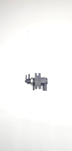 Audi A6 S6 C5 4B 1997 Benzin 142kW Turbolader Druckwandler Magnetventil 72290320