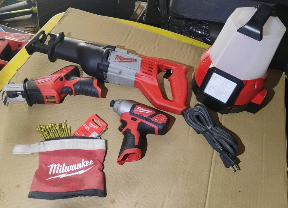 ¡PAQUETE MILWAUKEE!! Usado (Productos Probados) ¡¡PAQUETE MALO ° A$$°*!! Must Have's Foto 4 de 4