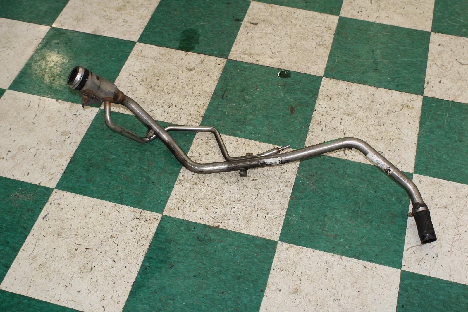14-17 Ghibli 3.0L Gasoline Gas Fuel Filler Neck Hose Pipe Tube OEM Factory WTY