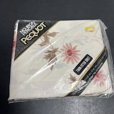 Vintage Pequot Twin Fitted Sheet Floral 1970 s No Iron RARE NOS Waltzing Daisies