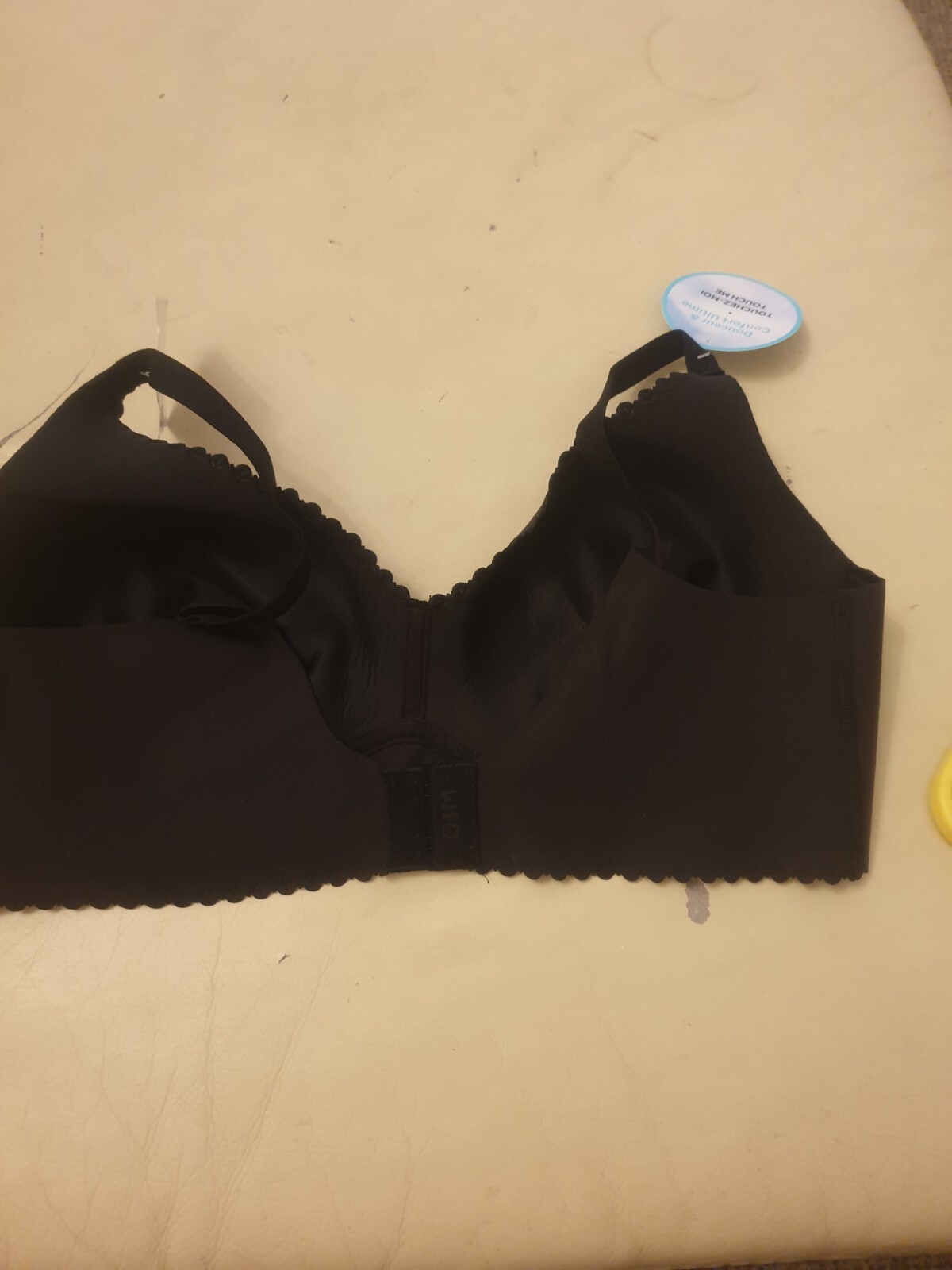 Dim womens Bra Softness &Ultimate Comfort Size 12(40) Black