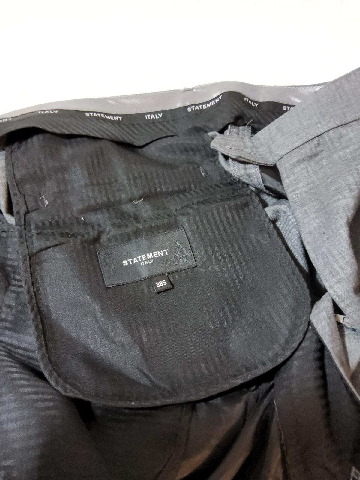 Statement Italy Confidence Exclusive 3 Piece Suit… - image 15