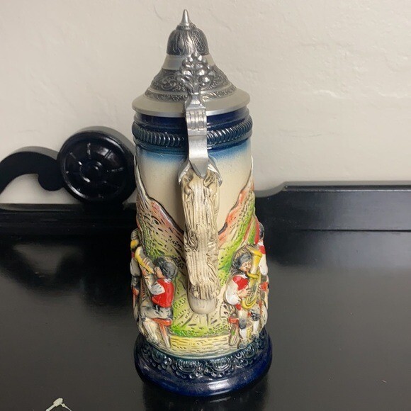 VINTAGE KING EDITION NO. A3991 HANDMADE/HANDPAINTED BEER