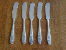 WM. A ROGERS LADY STUART SILVER PLATE FLAT HANDLE BUTTER SPREADERS LOT OF 5