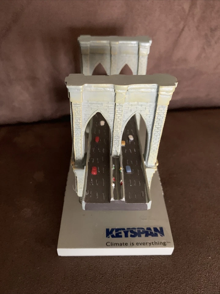 RARE BROOKLYN BRIDGE BOBBLEHEAD SGA NY METS MiLB KEYSPAN PARK BOBBLE CYCLONES - Image 2 of 4