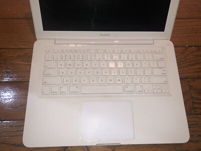 Apple MacBook A1342 13.3