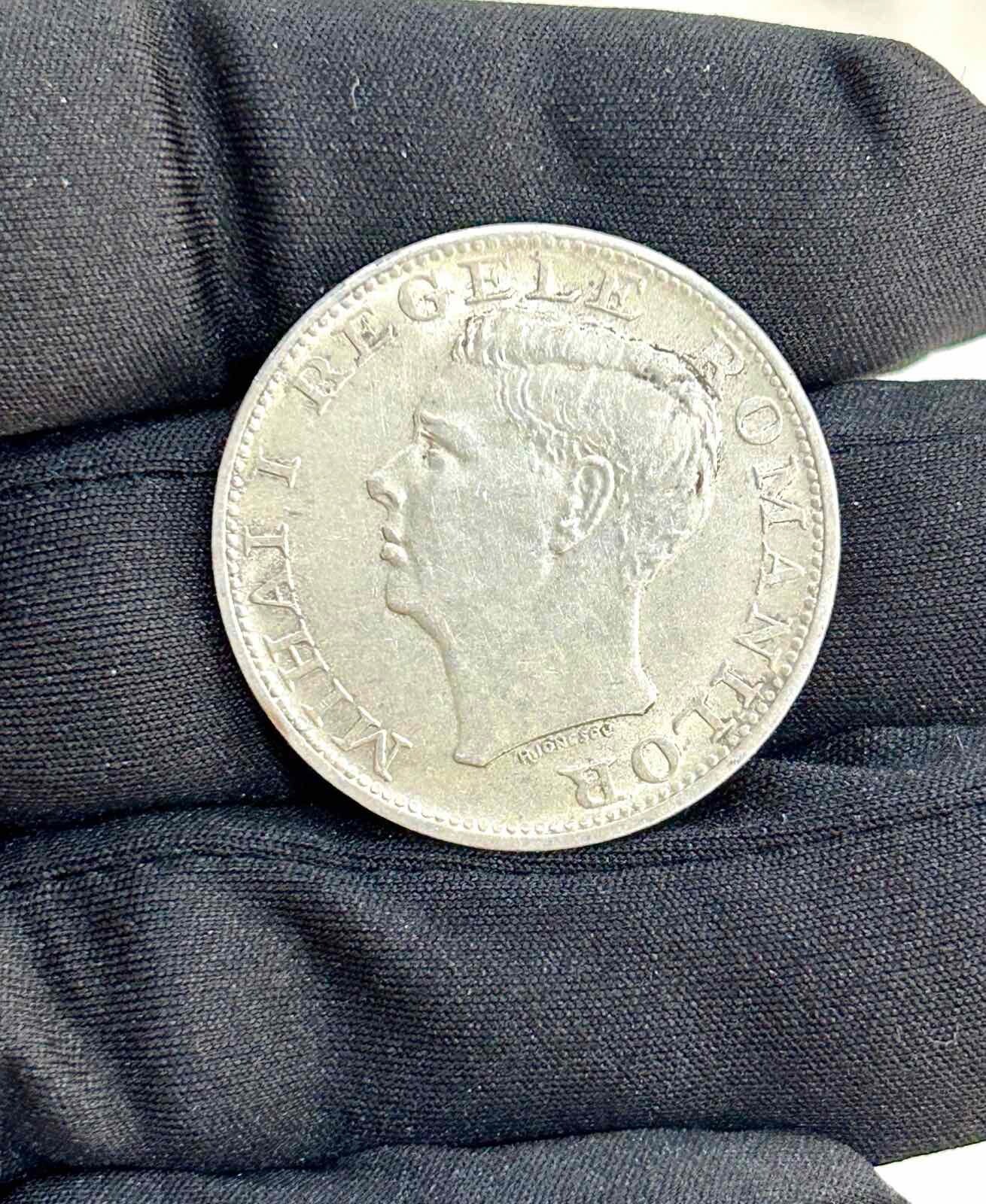 Picture 1 of 2