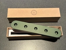 ForeverSpin OG (Olive Green) Verde Limited Edition Mystery Top DOCK - New In Box