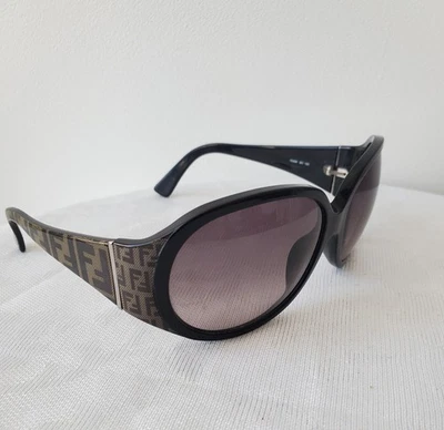 Lunette de soleil Oversize full monograme Fendi vintage FS459 - Photo 1/4