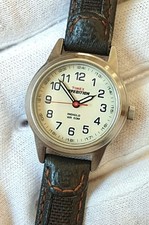 Timex T41181 Expedition Scout Uhr . Kleine Damenuhr .  Nacht Licht Beleuchtung 