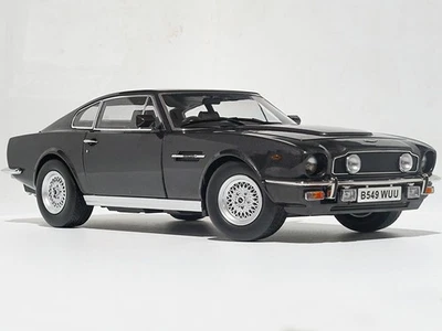1:18 XG 1985 Aston Martin V8 Vantage Cumberland Grey 007 The Living Daylights - Image 1 of 4