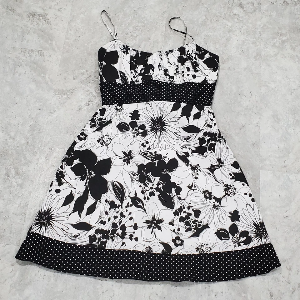 Taboo 复古 Y2K 黑白 Polkadot 花卉迷你连衣裙 领带 帝国 腰围 尺寸 L — 第 2/4 张图片