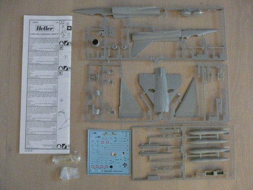 Maquette Avion 1/72 HELLER Ref 80356 Mirage 2000 N (1 aile légèrement poncée) - Photo 2/3
