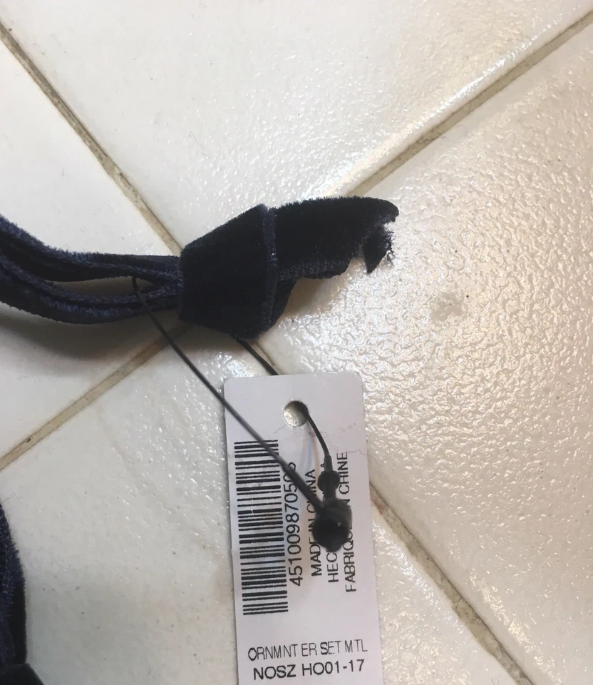 Conjunto de 2 Pares de Brincos Chicos Goldtone Ornament" - Imagem 2 de 4