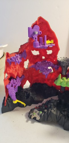 Vintage 1992 Mighty Max MM Trapped Skull Mountain Castle Playset Bluebird Toys - Picture 9 of 11