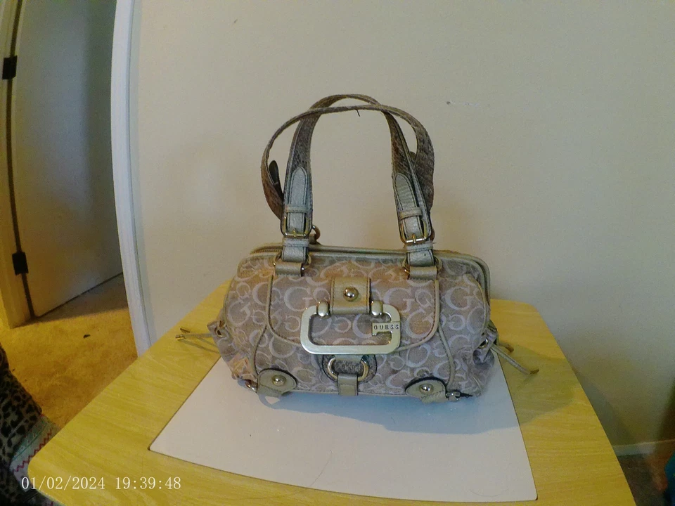 monedero adivina chloe Foto 3 de 4