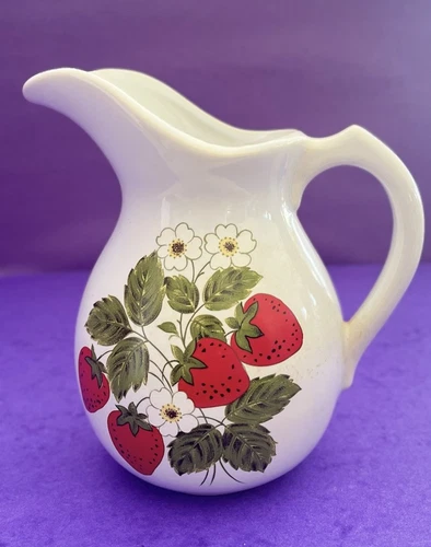 VTG McCoy Pottery Pitcher Strawberry Country 1970's Excellent Condition SALE!