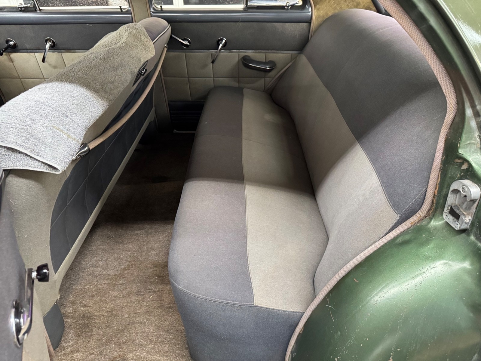 1951 Packard 200 D - 4 DOOR SEDAN -SEE VIDEO