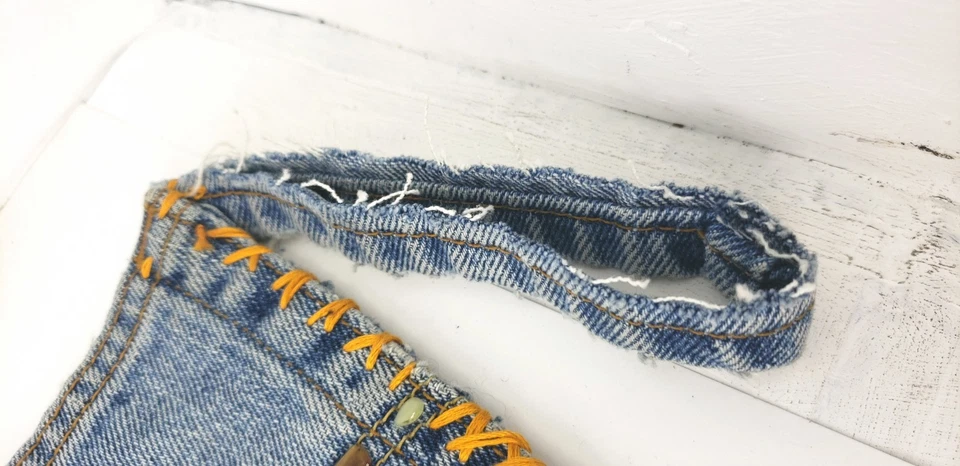 Levi's 再生牛仔腕带 | Kachina Inspired 牛仔腕带| Y2K  — 第 4/4 张图片