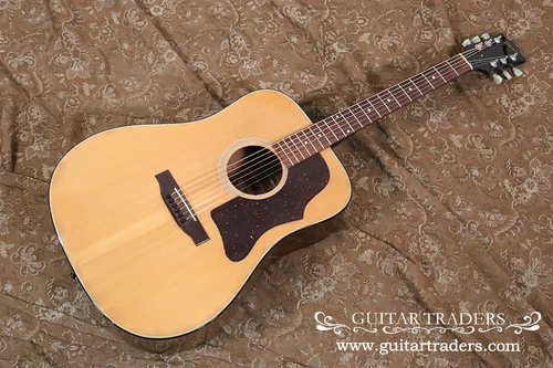 Gibson 1975 J-50 Deluxe (1975)