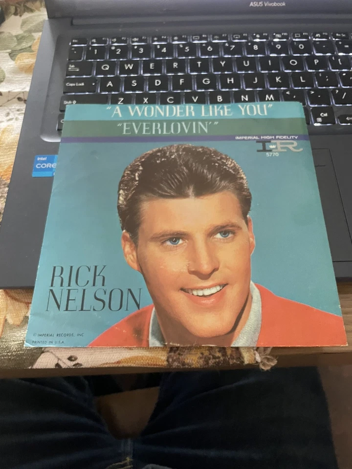 Rick Nelson 45 With Picture Sleeve A Wonder Like You-Everlovin Foto 2 de 4