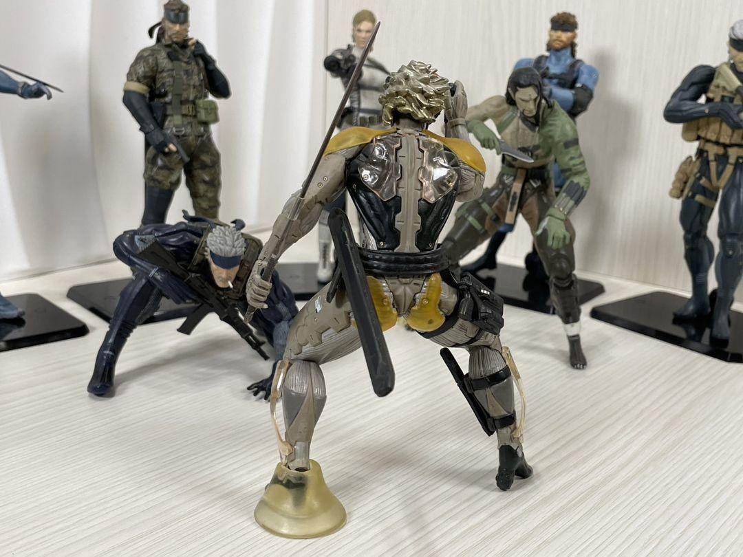 Set of 8 Metal Gear Solid 20th Anniv.Ultra Detail Figure