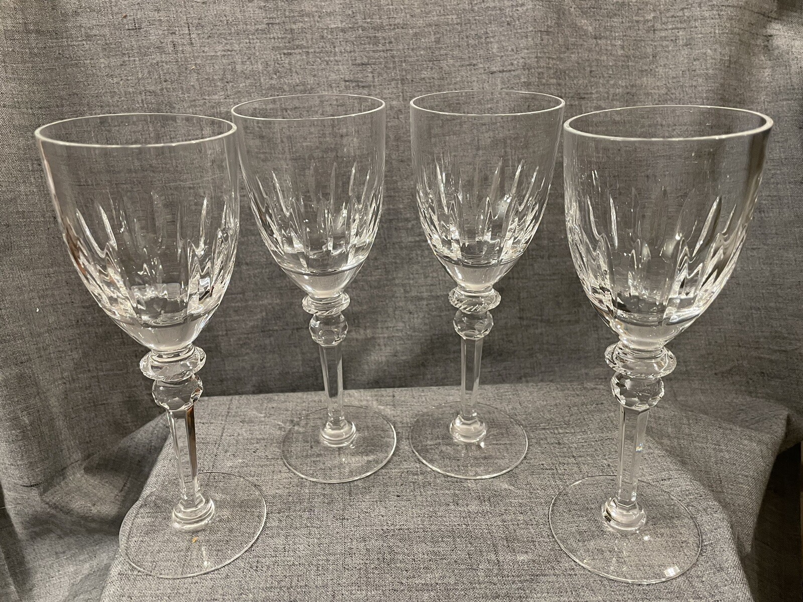 Rogaska Crystal RGS20 7 ¾” Wine Glasses Excellent Condition Set Of 4