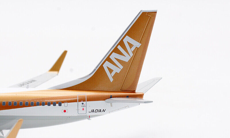 1:200 JC Wings ANA BOEING B737-700 Passenger Airplane 1:200 JC Wings ANA BOEING B737-700 Passenger Airplane