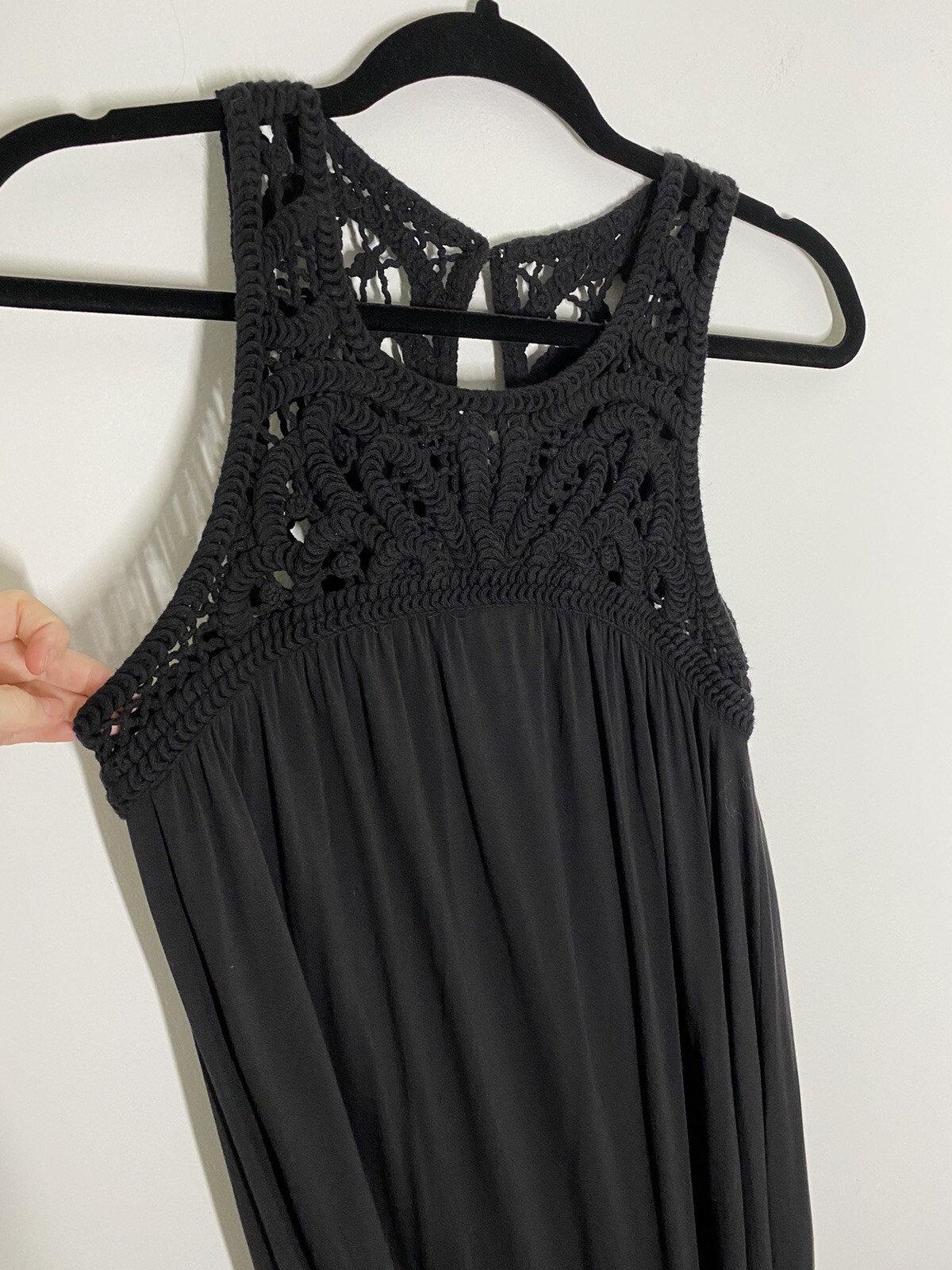 LOFT Size Medium Solid Black Crochet Neckline Sle… - image 3