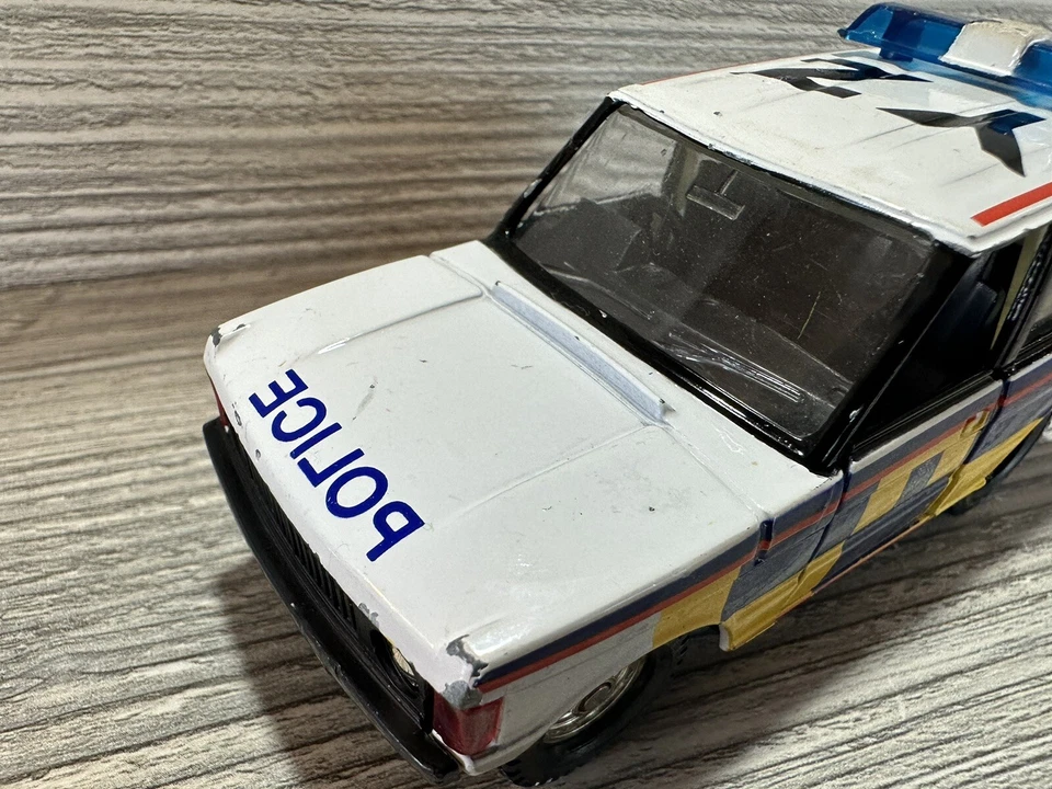 Metropolitan Police Range Rover  Corgi Diecast Model 57601 *Needs Work* - Image 2 of 4