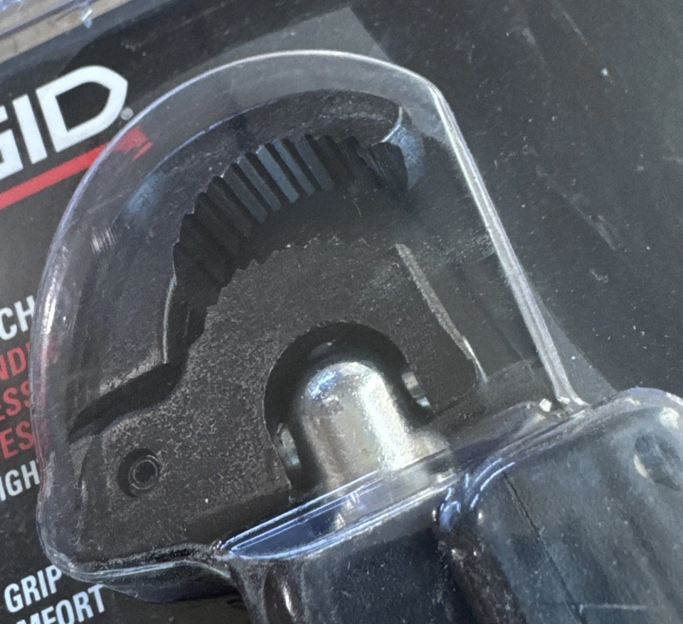 Telescoping Basin Wrench 1/2" - 1? With LED Light 10-17? Telescope Ridgid 2017 - Image 3 of 4