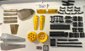 LEGO SW: Ep. 1 NABOO N-1 STARFIGHTER & VULTURE DROID Set 7660 w/ Minifigs *USED*