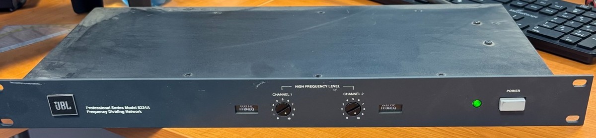 JBL Professional Series Model 5234A Frequency Dividing Network JBL Professional Series Model 5234A Frequency Dividing Network