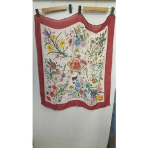Grande écharpe en soie rouge GUCCI
