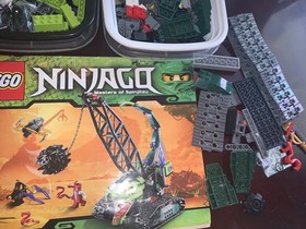 Lego Ninjago Set #9457 Fangpyre Wrecking ball Incomplete no mini figs w/manuel