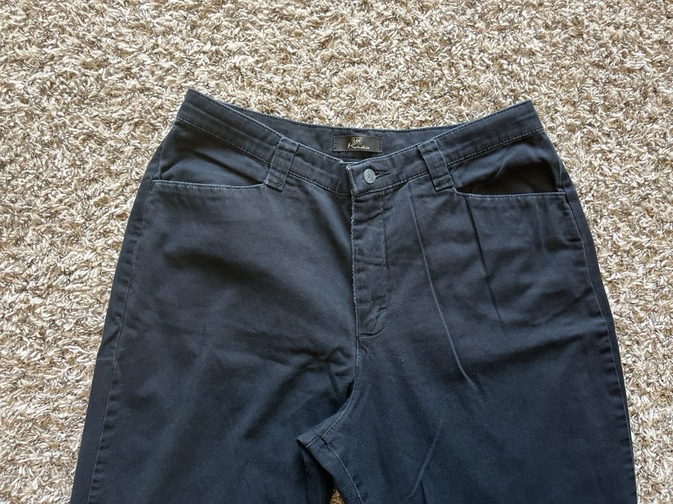 Lee Women’s Size 8 Black Straight Leg Relaxed Fit Khaki Pants - Image 3 of 4