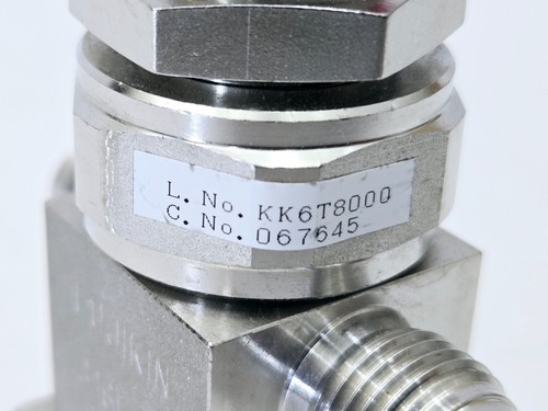 fujikin KK6T8000 / 067645 DIAPHRAGM VALVE 316L-P - Picture 2 of 5