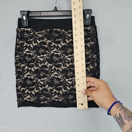 Wet Seal Y2K Mini Skirt Womens S Black Floral Sewuin Lace Overlay Sexy Stretch - Picture 4 of 5