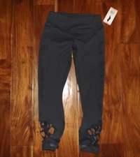 NWT Womens Active Life Flint Gray Criss Cross Active Capris Size Medium M 