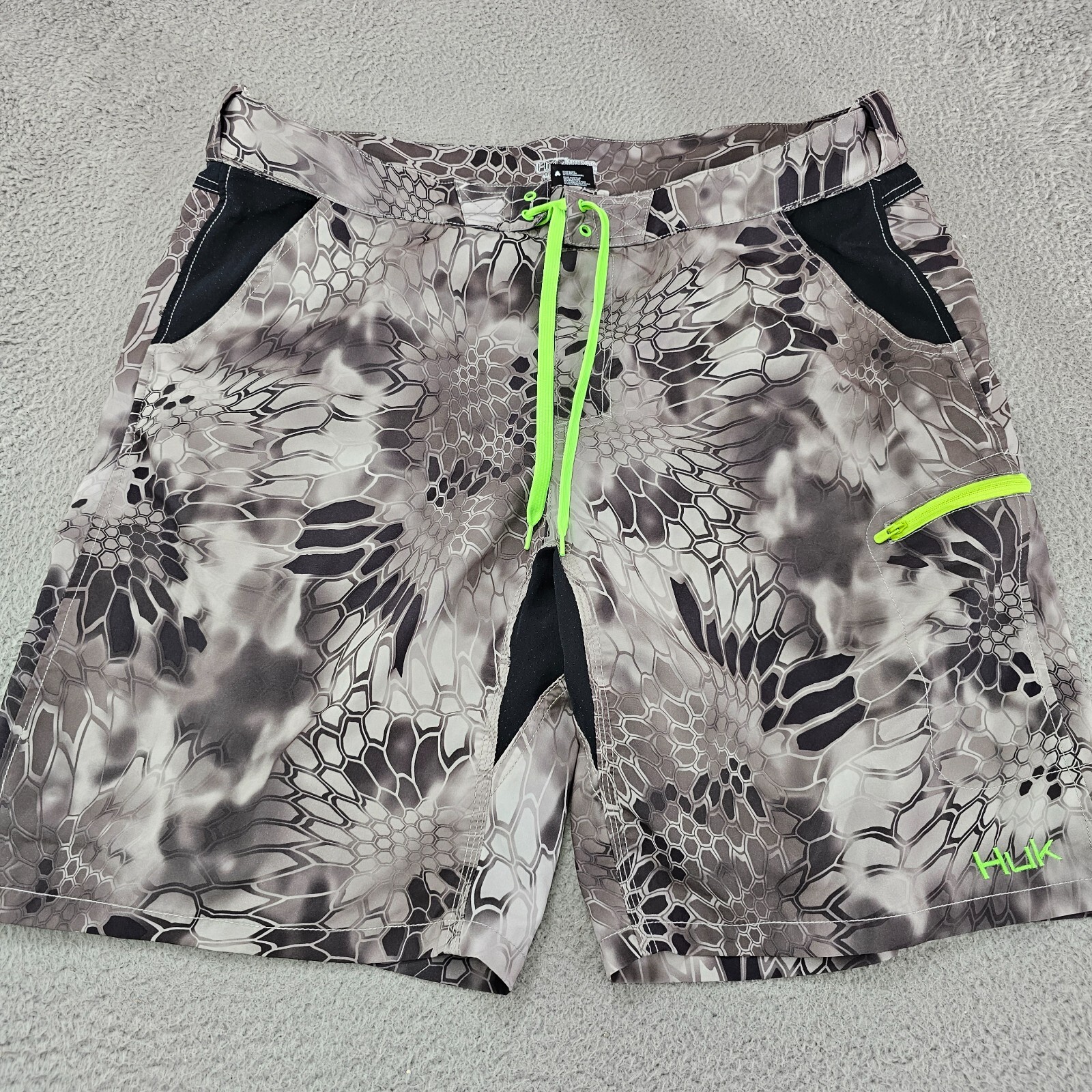 Huk Swim Trunks Mens Size 2XL Gray Camo Kryptek Raid Performance Board