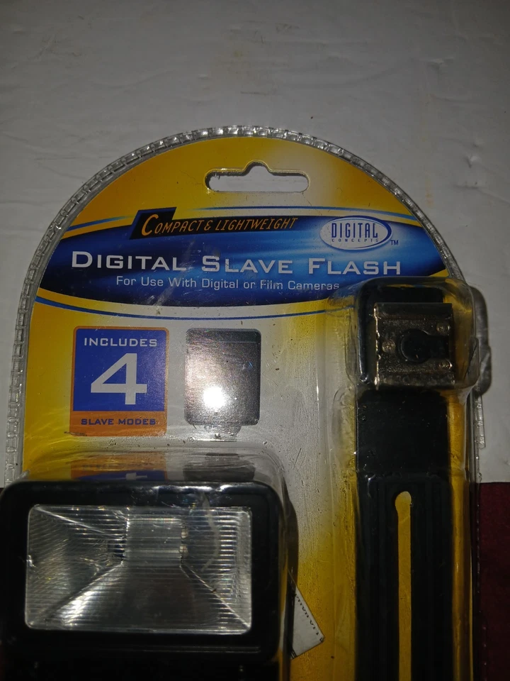New Old Stock Digital Slave Camera Flash - Image 2 of 4