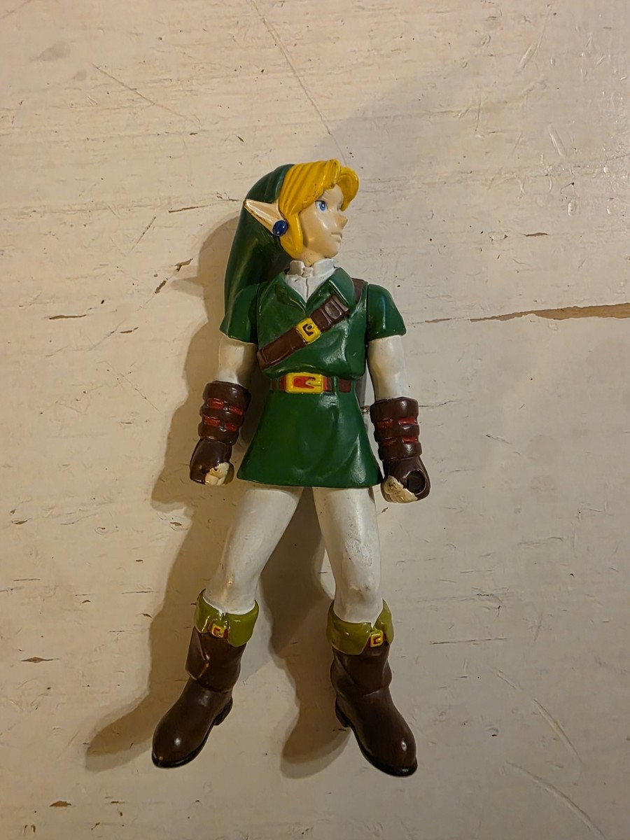 LINK The Legend of Zelda Ocarina of Time 5