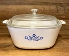 VTG - CORNING WARE - BLUE CORNFLOWER  P-2 1/2-B CASSEROLE DISH & PYREX LID