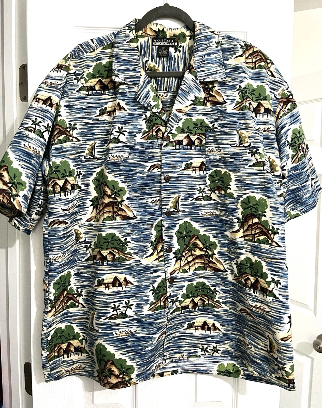 Mens Hawaiian Shirt XL Tropical Island Print Button Up Beach Vacation Shirt