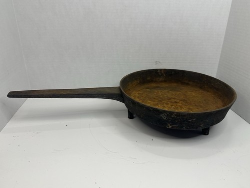 Rare~Antique Cast Iron 3 Legged Skillet 11" Diameter - Picture 6 of 19