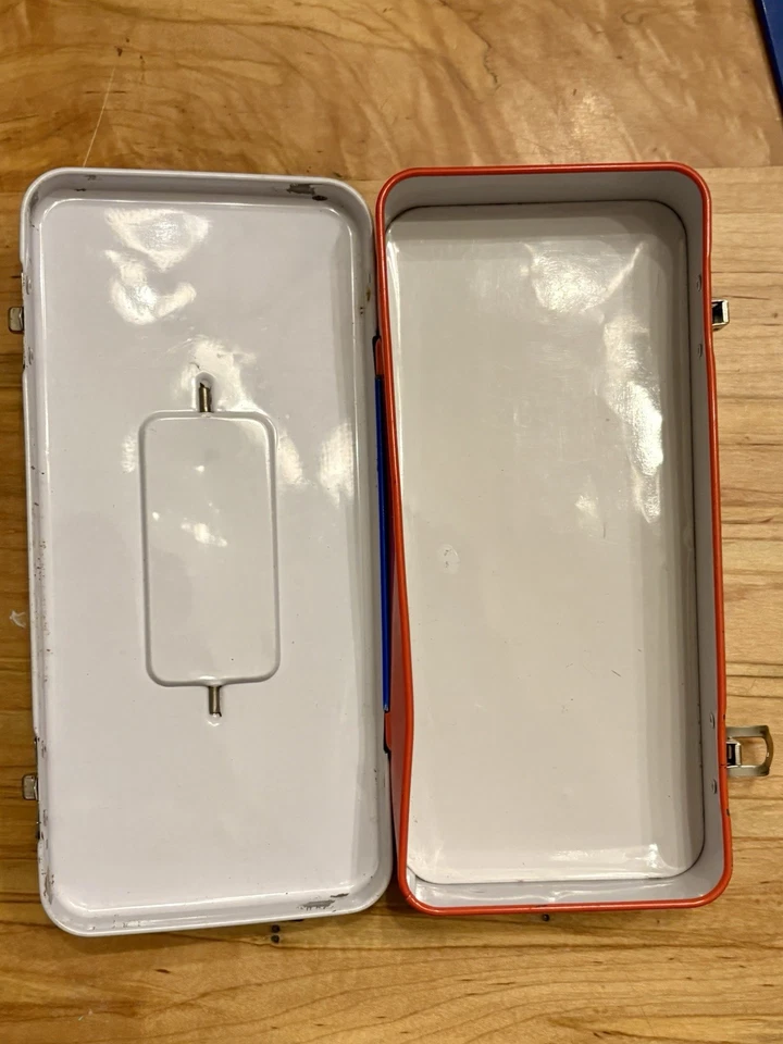 Caja de herramientas Schylling Little Helper de colección juego de juguetes de hojalata con herramientas - completo Foto 4 de 4