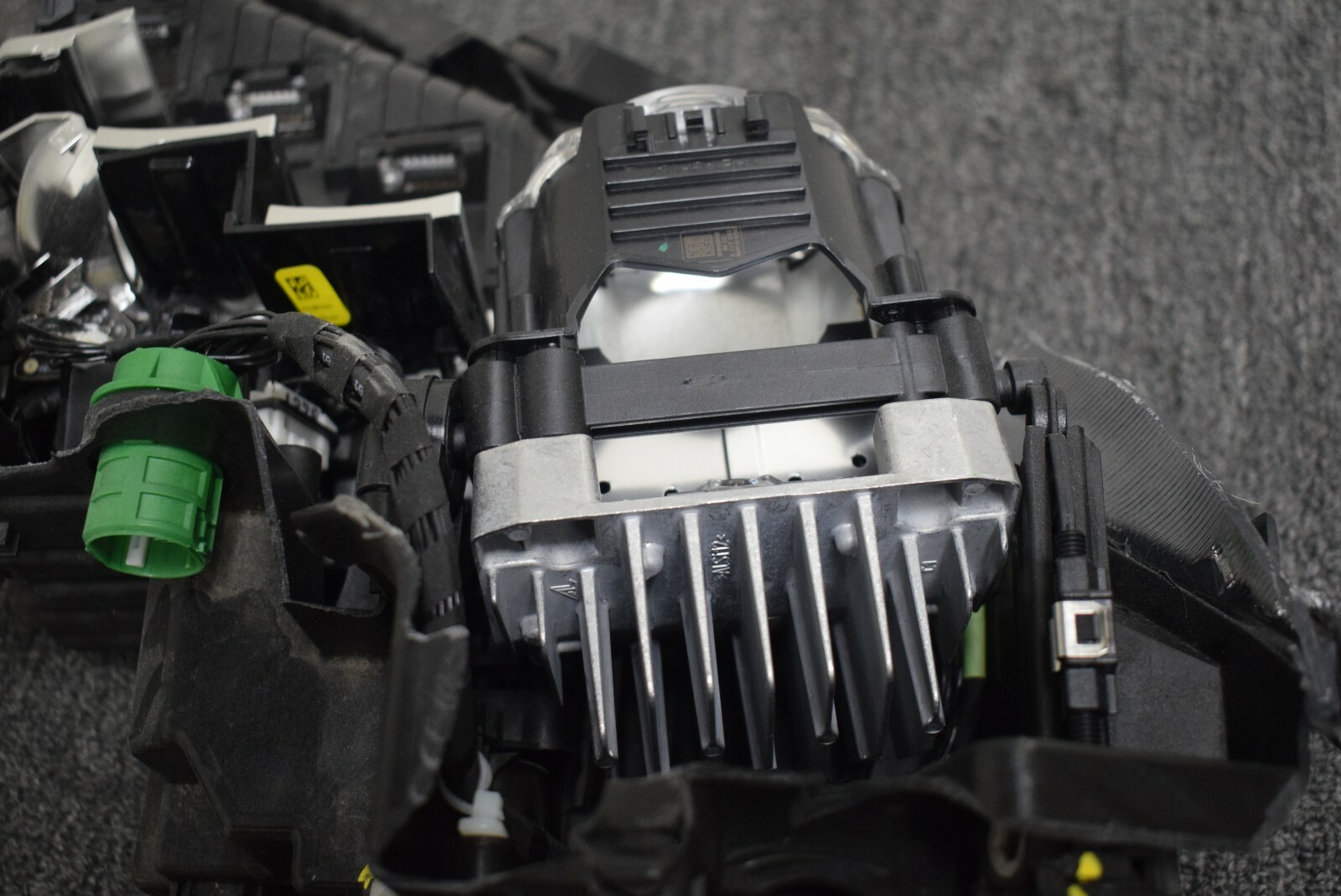MASERATI HEADLIGHT RIGHT SIDE FACTORY OEM