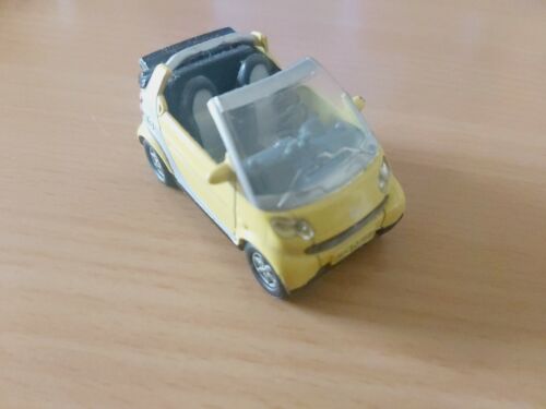 SIKU 1042 SMART Cabrio Yellow metalic - 第 1/4 張圖片