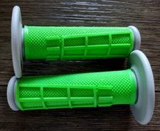KAWASAKI GREEN CR STYLE HANDGRIPS,GRIPS, KLX125, KLX400, KDX200, KDX220, KDX250